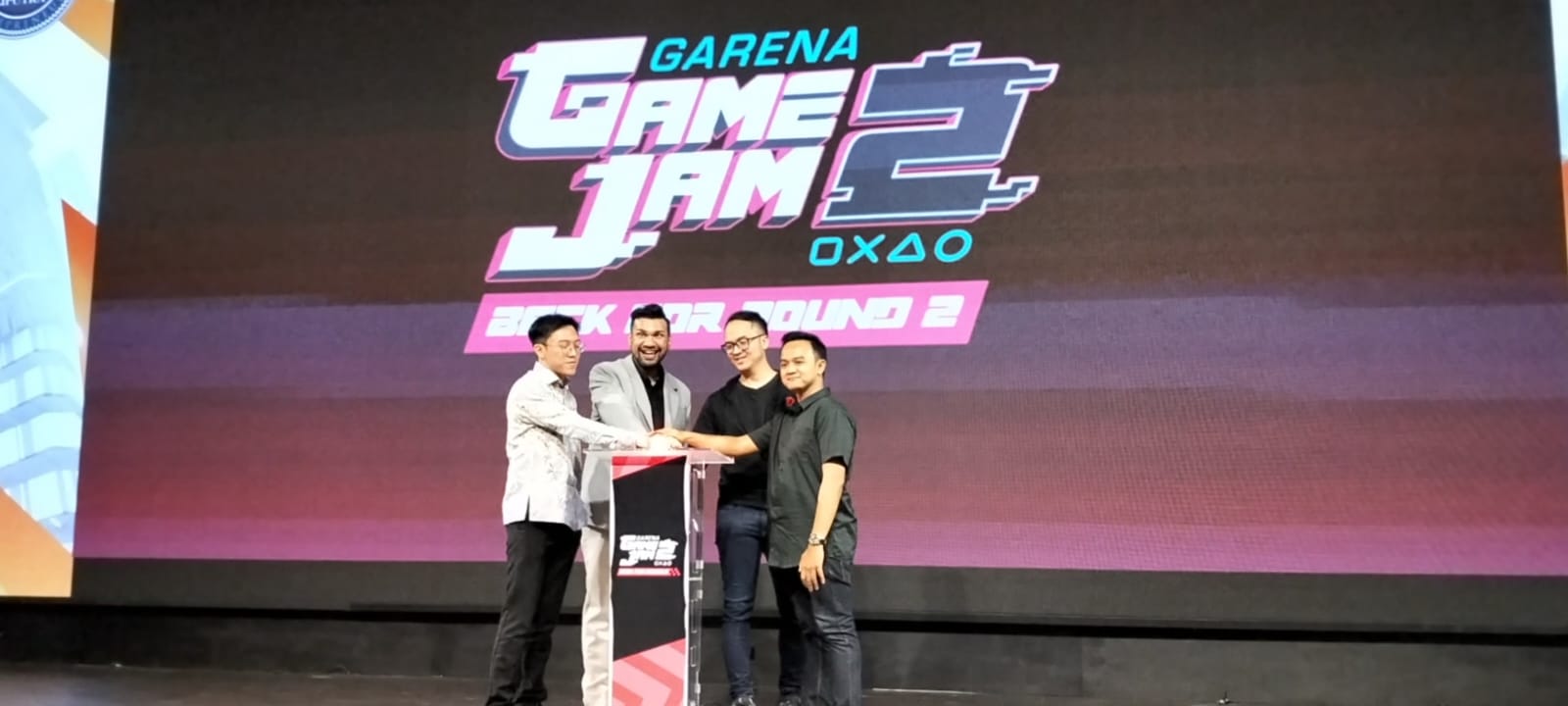 Kompetisi Simulasi Game